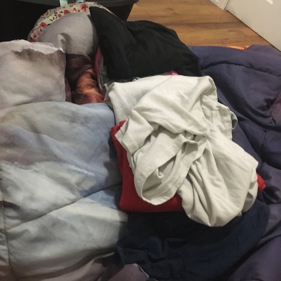 Clothes - Picture 2 of 10